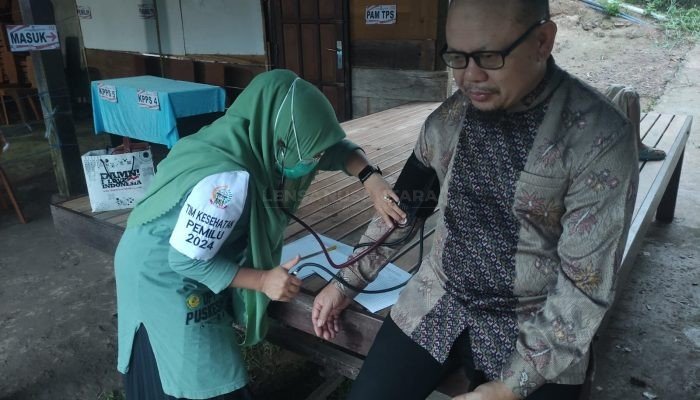 Petugas Kesehatan Pustu Desa Tallung Tondok Enrekang Siap Kawal Kesehatan Anggota KPPS