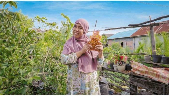 Support Minyak Goreng dari Apical Dumai, Faktor Bisnis Keripik Cabe Nurul Fatiha Melesat Sampai di Jakarta