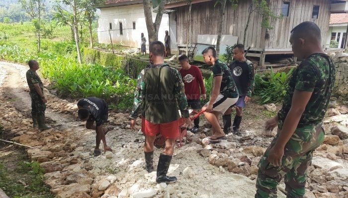 Satgas TMMD ke-119 Kodim Pamekasan Bangun Jalan Rabat Beton Sepanjang 475 Meter