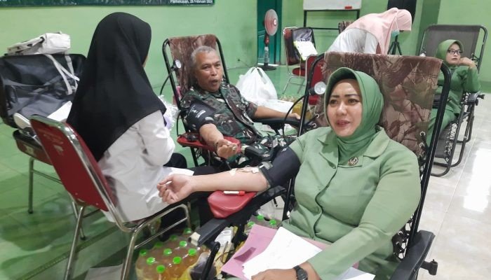 Sambut HUT ke-78, Persit KCK Cabang XLV Kodim Pamekasan Gelar Bhakti Sosial