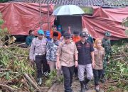 Masrukin Dampingi Penjabat Gubernur Jatim Kunjungi Korban Bencana di Pamekasan