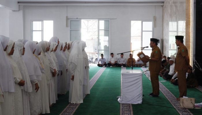 Pj Wali Kota Padangsidimpuan Kukuhkan Pengurus Pengajian Al-Ikhlas Masa Bakti 2023-2028