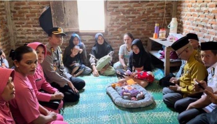 Kapolres Kaur Berikan Bantuan Terhadap Balita Mengidap Penyakit Hidrosefalus dan Sindiom