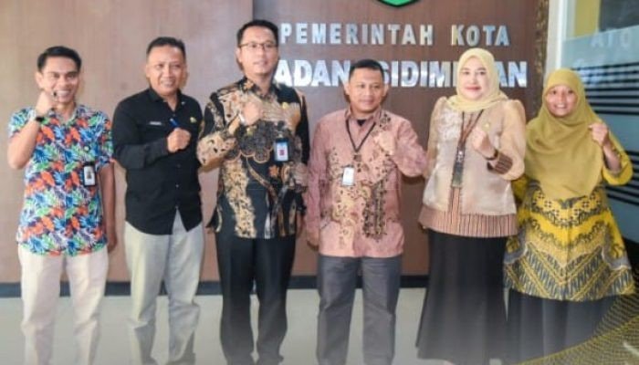 Terima Silaturrahmi Kepala BPS yang Baru, Roni: Tetaplah Menjadi Mitra Strategis Pemko Padangsidimpuan