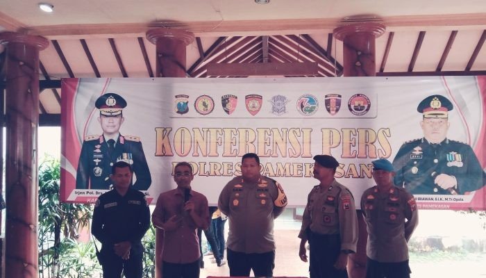 Kapolres Pamekasan Mediasi Damai Anggota yang Terlibat Kesalahpahaman dengan Salah Satu Orator Demonstran