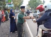Ciptakan Kebersamaan Bersama Koramil 0822 /04 Tenggarang Menjelang Buka Puasa