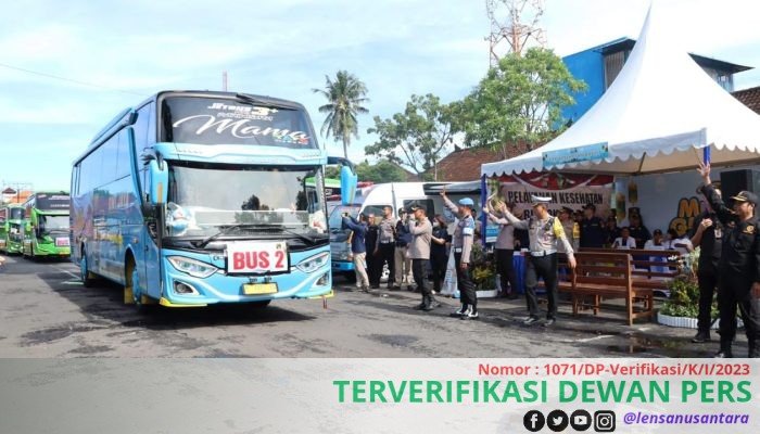 Kapolda Bali Lepas 15 Bus Mudik Gratis ke Banyuwangi Hingga Surabaya