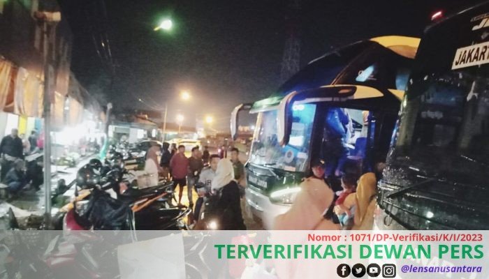 H+5 Arus Balik Lebaran, Ratusan Penumpang Mulai Padati Terminal Mandiraja Banjarnegara