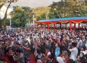 Dimeriahkan Fauzana, Tumpah Ruah Warga Saksikan Festival Muaro Padang Tempo Doeloe