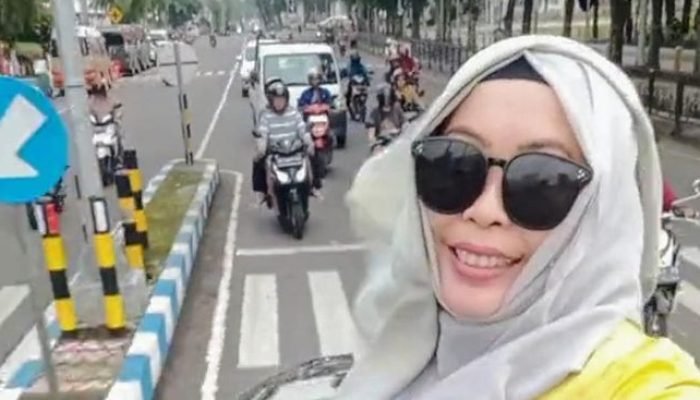 Wanita di Bondowoso yang Viral Gegara Ngevlog di Sunroof Mobilnya Pernah Nyaleg Dapat 20 Suara