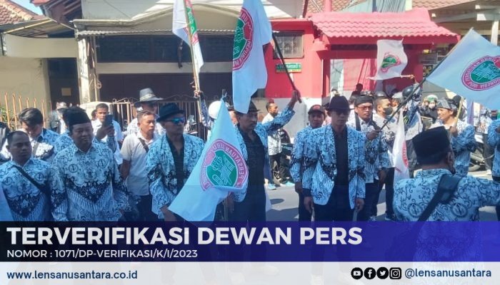 Halal Bihalal PGRI Jatim di Jember Diwarnai Demo, Ketum PB PGRI Unifa Rosyidi Enggan Berikan Keterangan