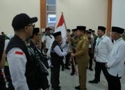 Pj Gubernur Sumut Bersama Bupati Surya Lepas CJH Kloter 1 Asal Asahan