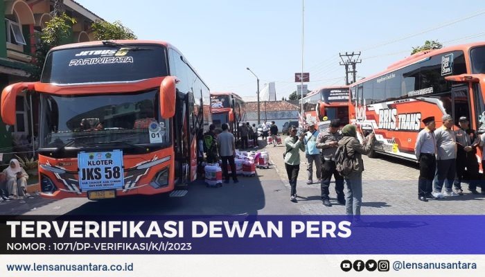 Ratusan Jamaah Haji Asal Cianjur Kloter JKS 58 Diberangkatkan ke Embarkasi Bekasi