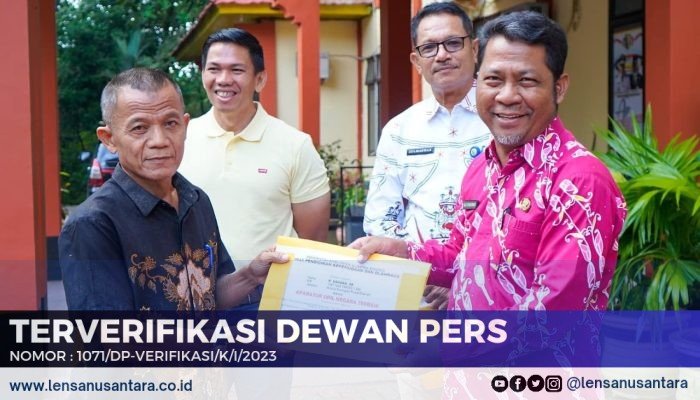 Disdikpora Kuansing Beri Reward Pegawai Terbaik