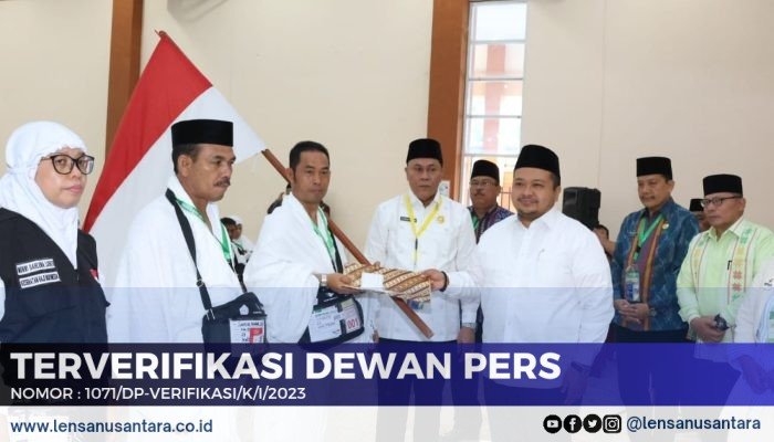 Isak Tangis Iringi 222 JCH Saat Dilepas Bupati Tapsel dari Asrama Haji Medan ke Kuala Namu