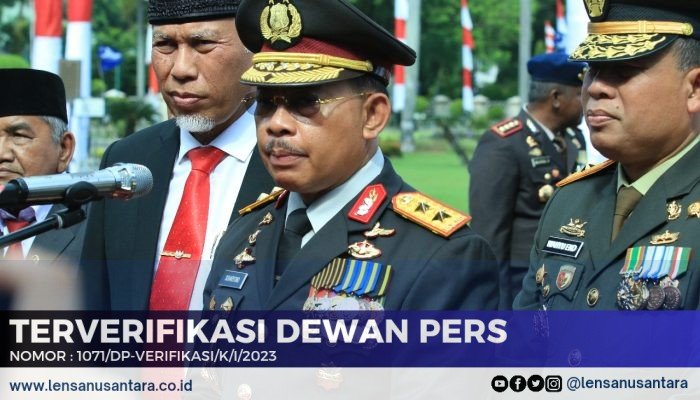 Di Istana Gubernur, Kapolda Sumbar pimpin Upacara Hari Bhayangkara ke-78