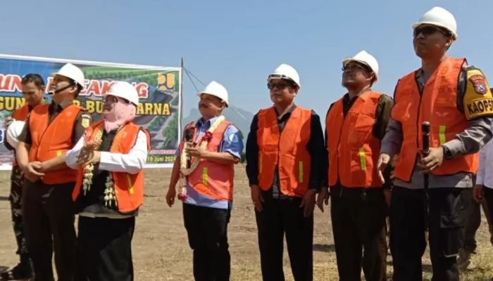 Bupati Situbondo Resmikan Pembangunan GOR Baru