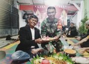 Peringatan Malam HUT Kemerdekaan RI ke-79, Warga Banyumudal Banjarnegara Potong Tumpeng Merah Putih