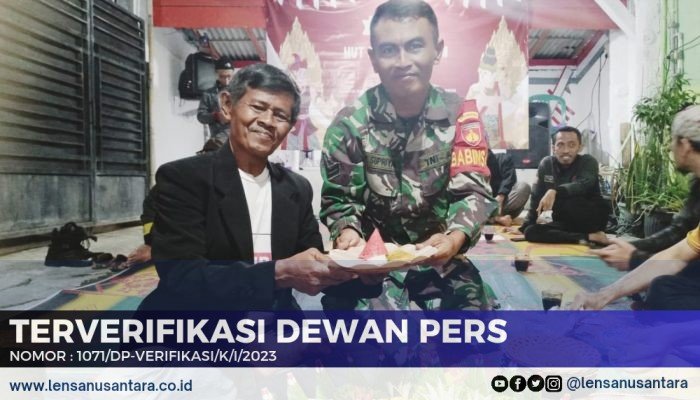 Peringatan Malam HUT Kemerdekaan RI ke-79, Warga Banyumudal Banjarnegara Potong Tumpeng Merah Putih