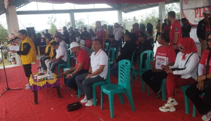 Wakil Bupati Taliabu Resmi Buka Acara Turnamen Piala Merdeka Cup