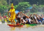 Jalur Putri Anggun Rebut Piala Bergilir Menteri Pariwisata di Tepian Narosa 2024