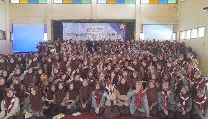 Cegah Gempa Megathrust, Pondok Al Rifai Gandeng Stasiun Geofisika Malang Sosialisasikan Tanggap Bencana