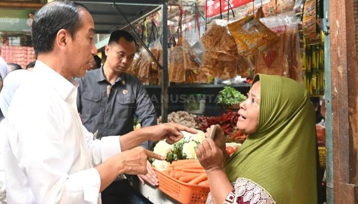 Kunjungi Pasar Soponyono di Surabaya, Presiden Jokowi: Inflasi Pangan Terkendali dengan Baik