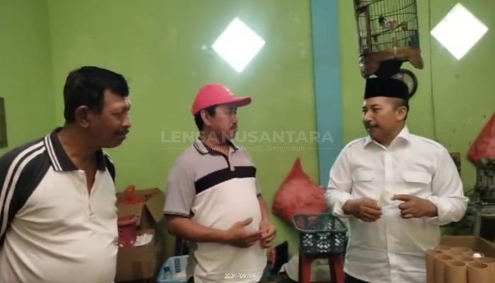 Umar Usman Kunjungi UKM Pembuat Shuttlecock di Kabupaten Malang
