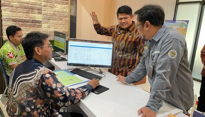 Itjen Kementerian ATR/BPN Lakukan Monev Penilaian Pembangunan Zona Integritas Kantah Madiun
