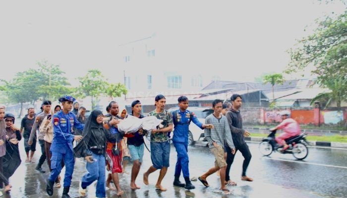 Tim SAR Gabungan Temukan Bocah Tak Bernyawa di Pantai Padang