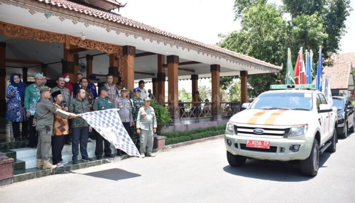 Pemkab Situbondo Kirab Pataka Jer Besuki Mawa Beya dan Sosialisasikan Gempur Rokok Ilegal