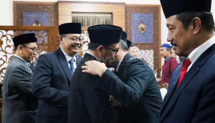 Penjabat Bupati Pamekasan Rotasi 8 Pimpinan OPD, Ini Pesan Masrukin