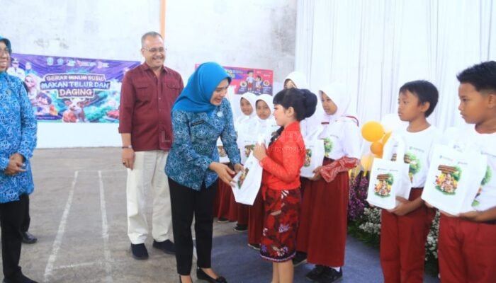 Kunjungan TP PKK Jatim ke TP PKK Probolinggo, Sosialisasi Gerakan Gemar Minum Susu, Makan Telur dan Daging