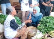 Dicurhati Pedagang, Khofifah Janjikan Percepatan Renovasi Pasar Sayur Magetan