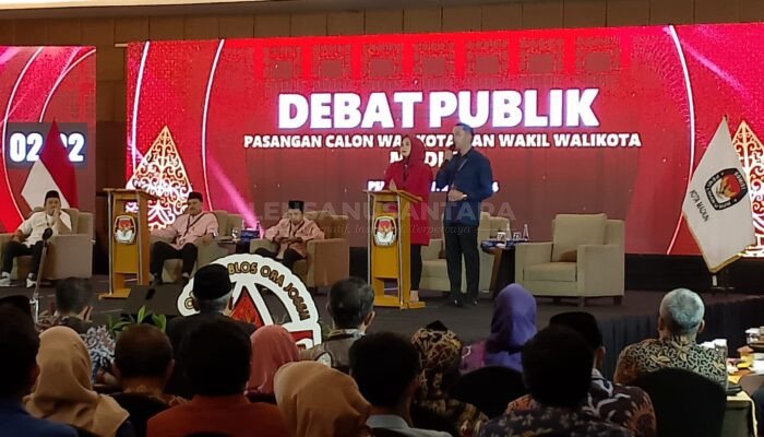 Debat Publik Cawalkot dan Cawawalkot Madiun, Pasangan DADI JUARA Sampaikan Visi Misi dan Program Unggulan