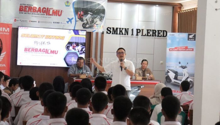 Dukung Generasi Cerdas di SMK, AHM Edukasi Teknologi Sepeda Motor Listrik