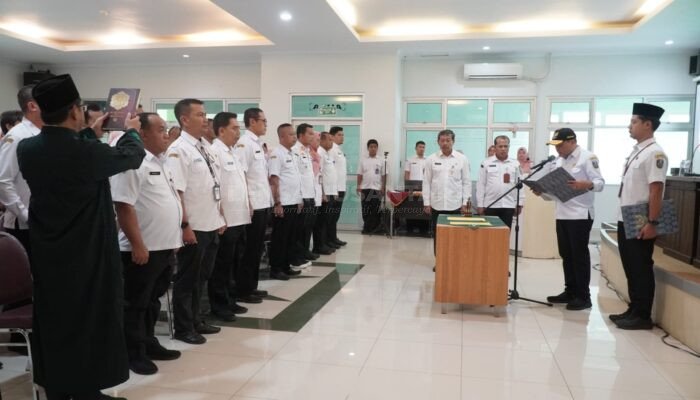 15 Pejabat Pemkab Jepara Dilantik dan Diambil Sumpah, Pj Bupati Edy Beri Pesan Ini