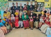 Semarakkan Sumpah Pemuda, Murid SDN 29 Pekanbaru Pakai Baju Nusantara