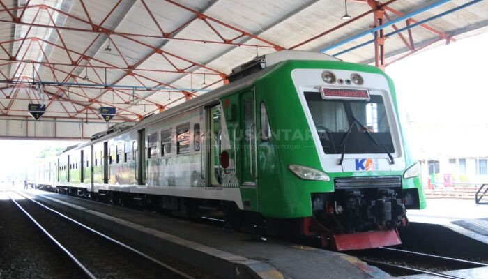 Kabar Gembira untuk Warga Madiun! Uji Coba Layanan Integrasi Stasiun Madiun ke Bandara Adi Soemarmo Solo Kini Dimulai