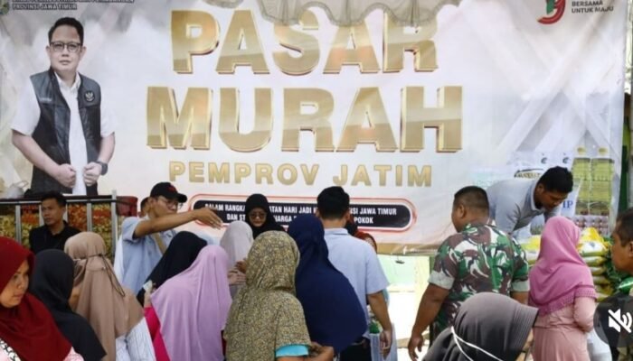 Peringati Hari Jadi Provinsi Jawa Timur yang ke-79, Pemkab Blitar Gelar Pasar Murah Demi Tekan Inflasi