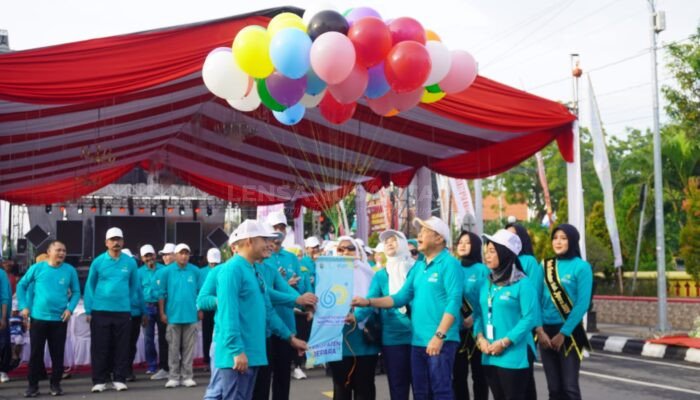 Puncak HKN ke-60 di Jepara Diikuti Sekitar 1500 Peserta Gerak dan Sehat Bersama