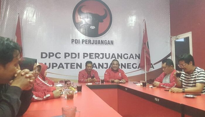 Gelar Konferensi Pers, Ketua DPC PDIP Banjarnegara Ingatkan KPU dan Bawaslu Tegas Soal Netralitas