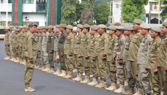 Satpol PP Jember Apel Gelar Pasukan Jelang Pungutan Suara Pilkada