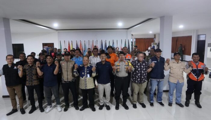 Pj Wali Kota Tangerang Ajak Paslon Bersihkan APK, Sambut Masa Tenang Pilkada