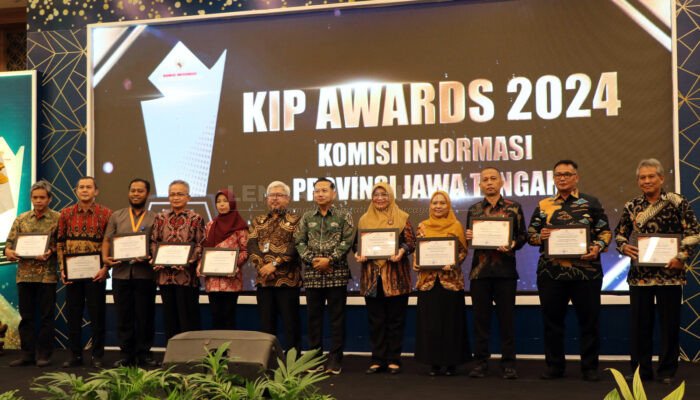 Menuju Kabupaten Informatif, Banjarnegara Raih Penghargaan KPI Award 2024 Jawa Tengah dengan Nilai 89,56