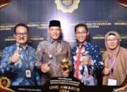 Peduli Kesehatan Masyarakat, Sabar AS Terima Penghargaan UHC