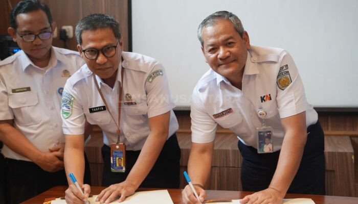 Kolaborasi Strategis PT KAI Daop 7 Madiun dan BMKG Jawa Timur Tingkatkan Keselamatan Perjalanan Kereta Api