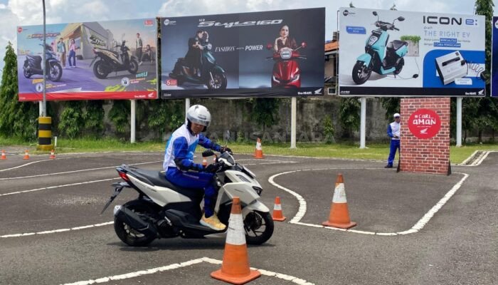 Instruktur Safety Riding Honda Cerahkan Ratusan Ribu Masyarakat