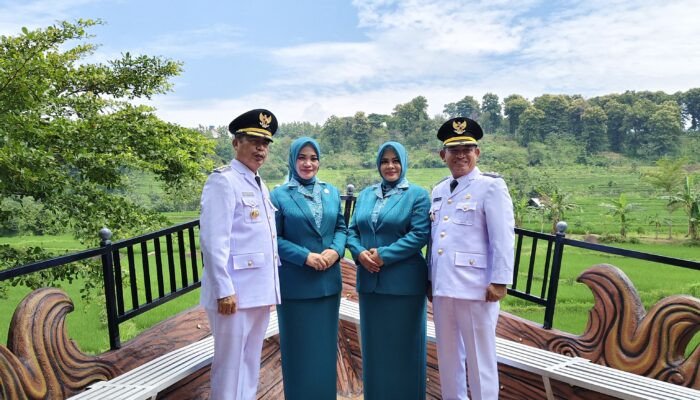 Bupati dan Wakil Bupati Terpilih Madiun Jalani Sesi Foto Resmi Jelang Pelantikan