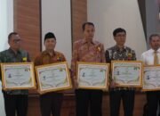 Di Penghujung Masa Baktinya di Jepara, Edy Supriyanta Terima HPN Jateng Award 2025